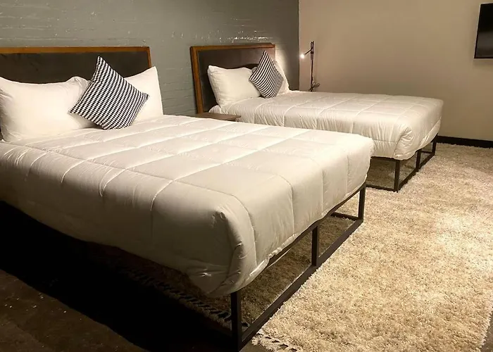 Apartment 3e-spacious 2 Bedroom In Oakland, Sleeps 8 *